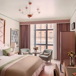 ***** Hotel Barriere Fouquet's United States